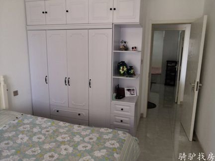 e05530739db0439a90d10fc62be5960a
