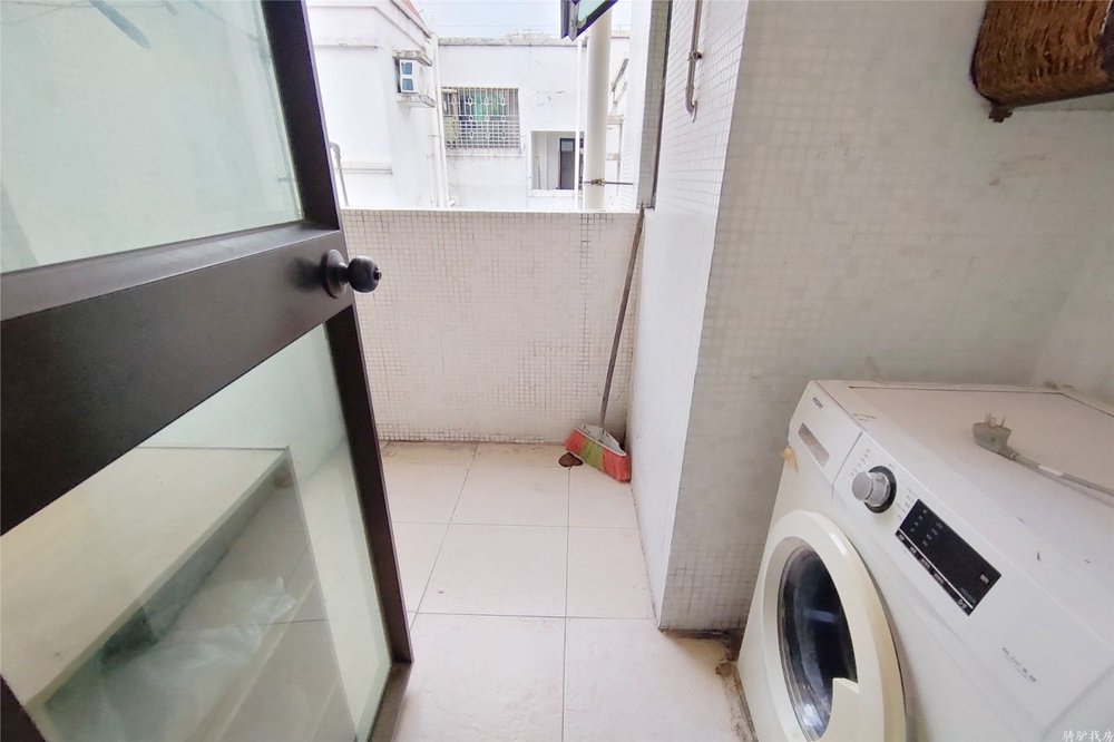 0893207294889e65f64e9807f3e7eeb8