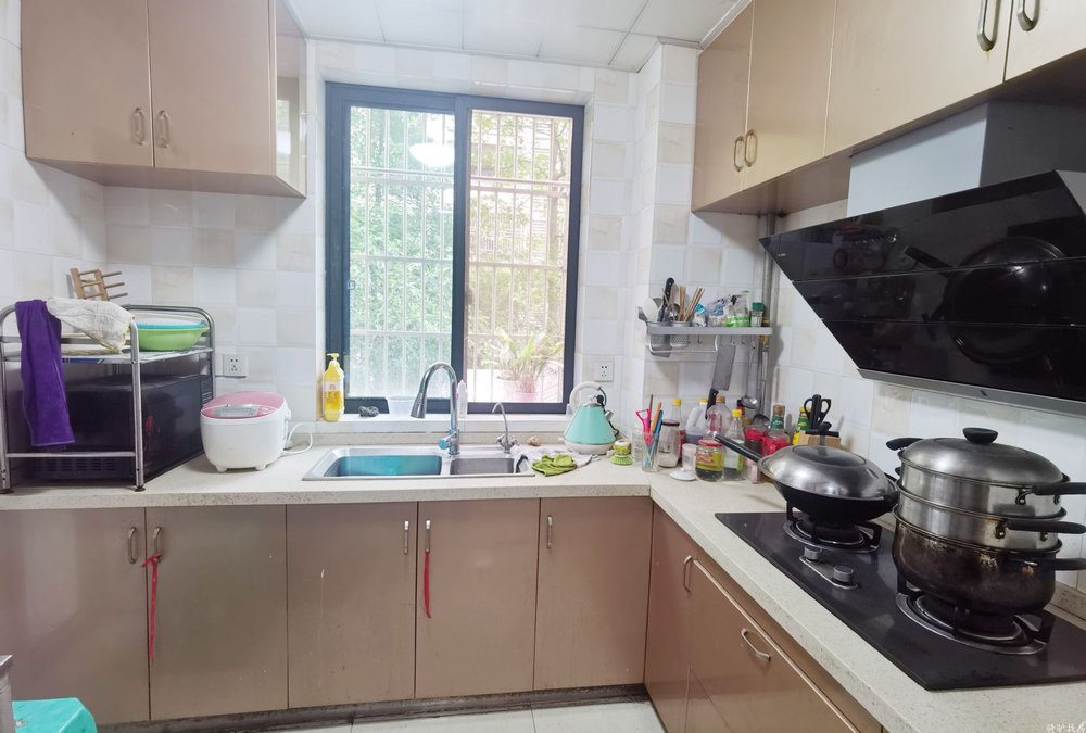 e99dec6ab2ad4273c490ec12368c8189
